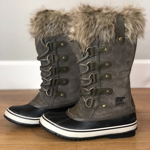 Sorel Shoes - Sorel Joan of Arctic Lace Up Winter Boot Size 6